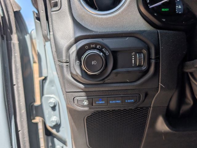 2024 Jeep Wrangler Sahara 4xe