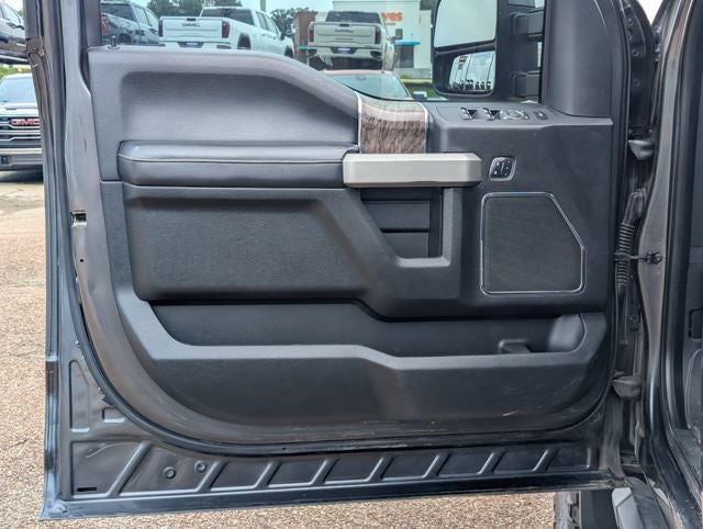 2018 Ford F-350SD Lariat