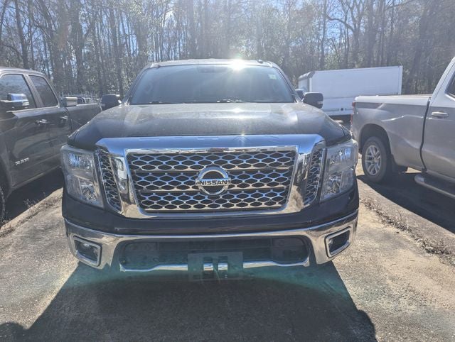 2017 Nissan Titan SV