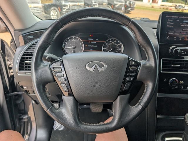 2024 INFINITI QX80 LUXE