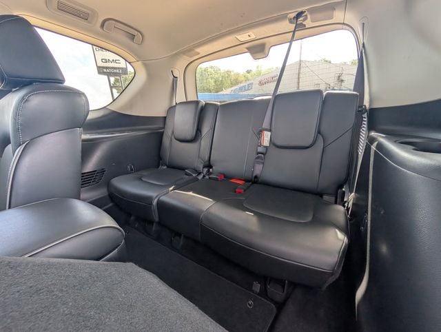 2024 INFINITI QX80 LUXE