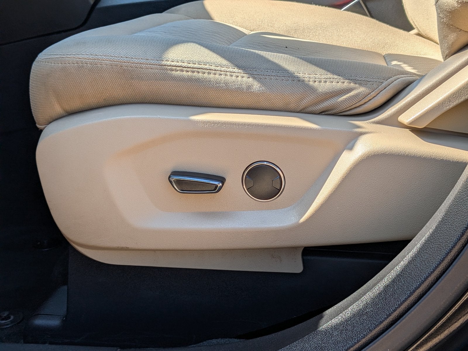 2016 Ford Explorer Base
