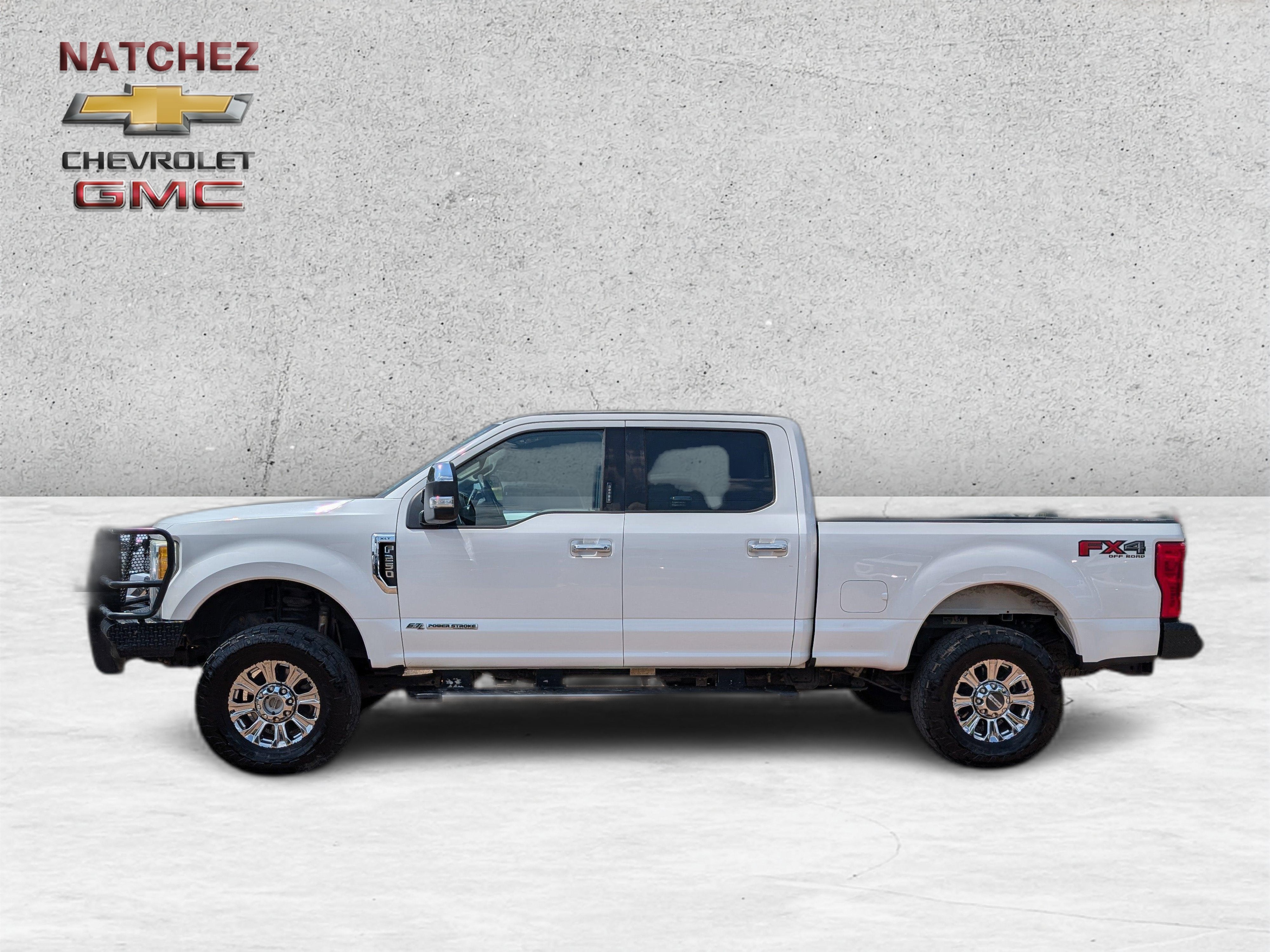 2017 Ford Super Duty F-250 SRW Lariat