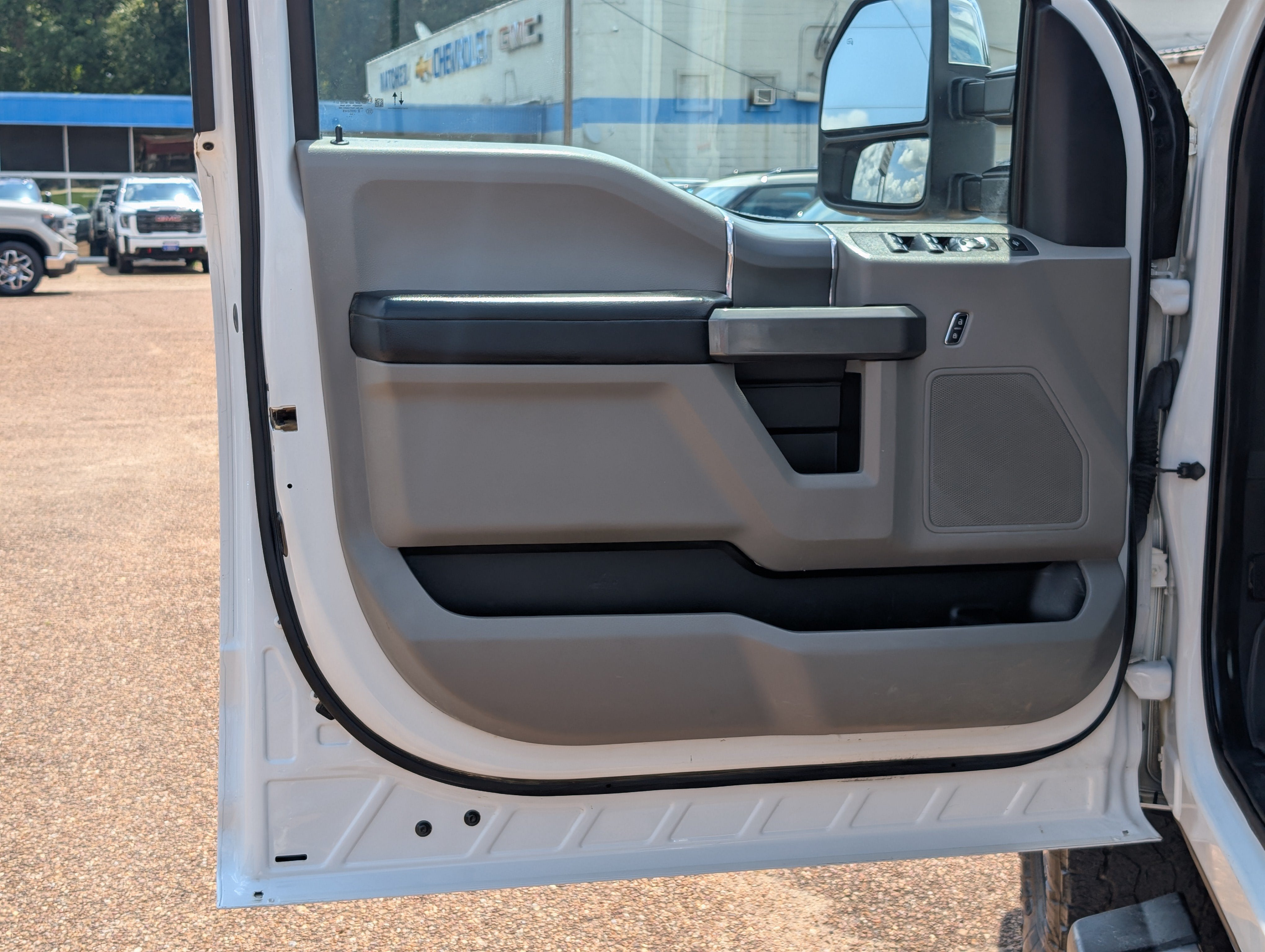 2017 Ford Super Duty F-250 SRW Lariat