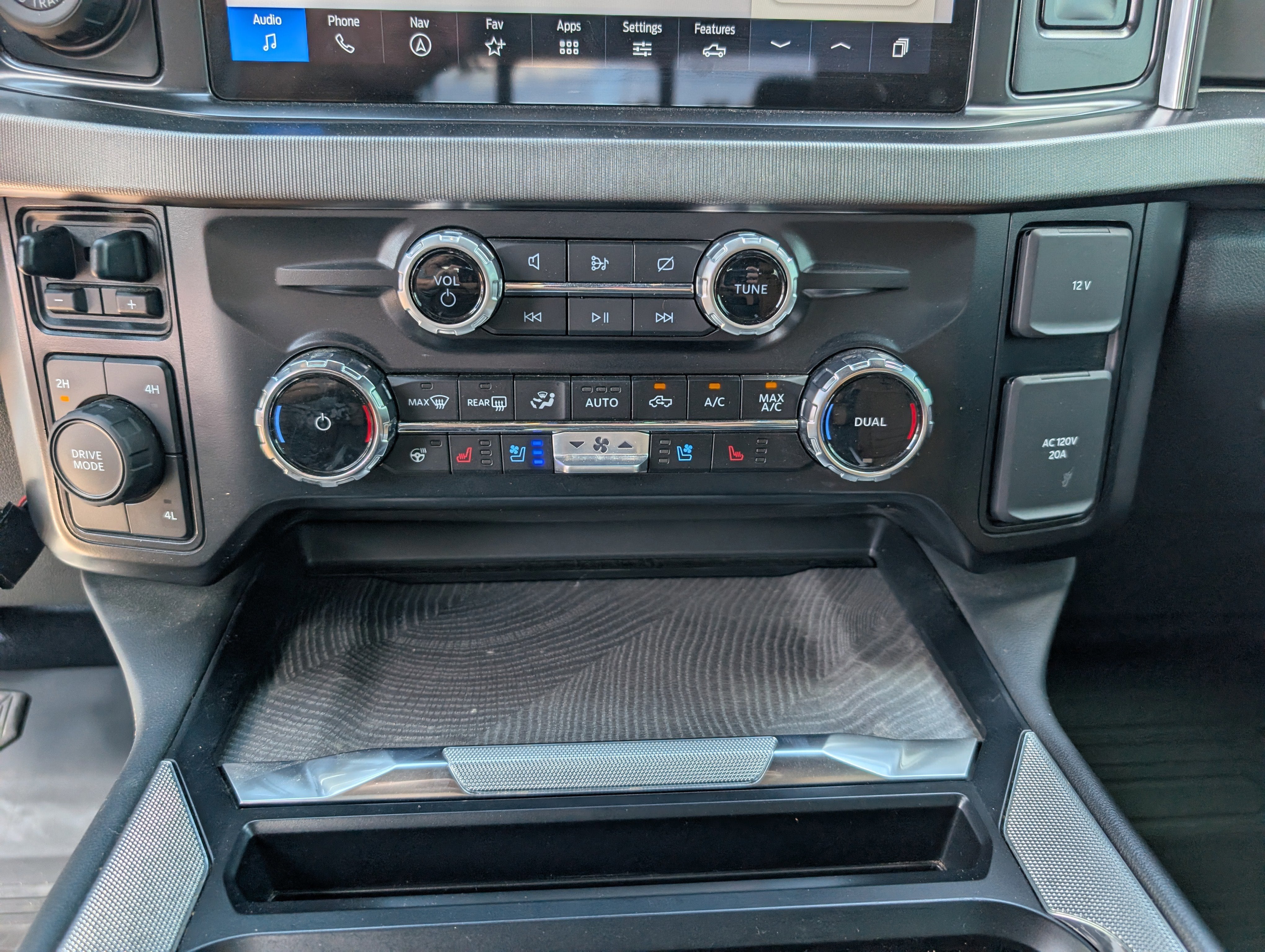 2024 Ford Super Duty F-450 DRW XL