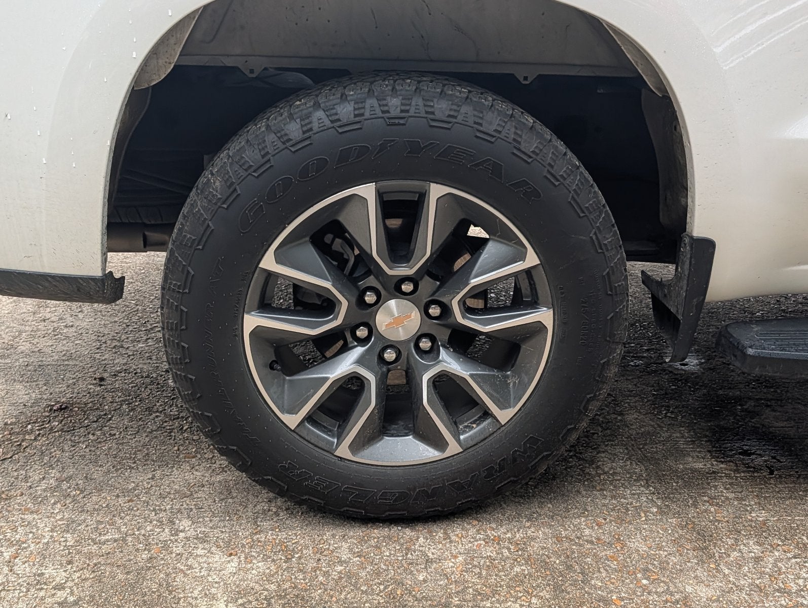 2025 Chevrolet Silverado 1500 LT