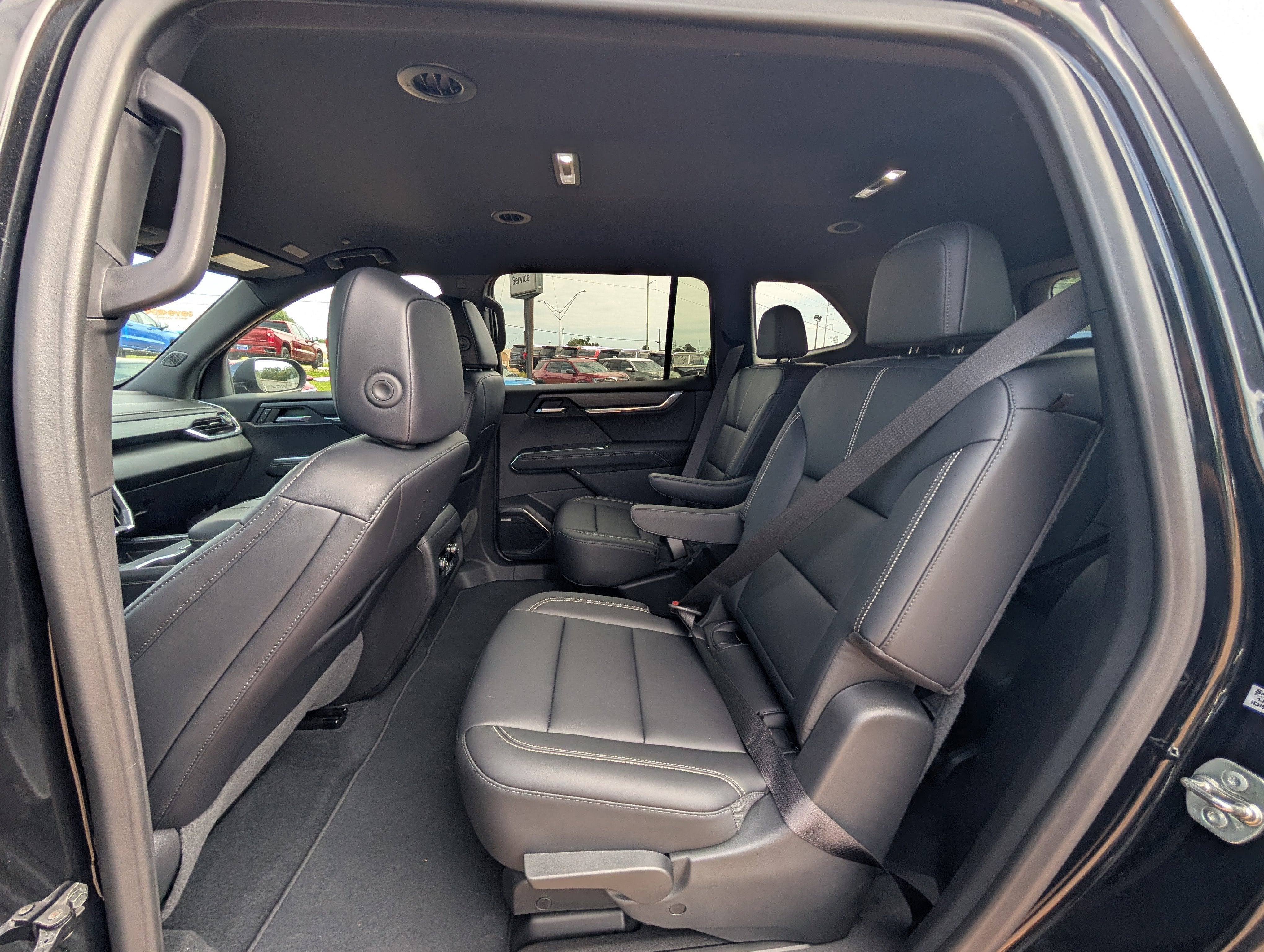 2024 GMC Acadia Elevation