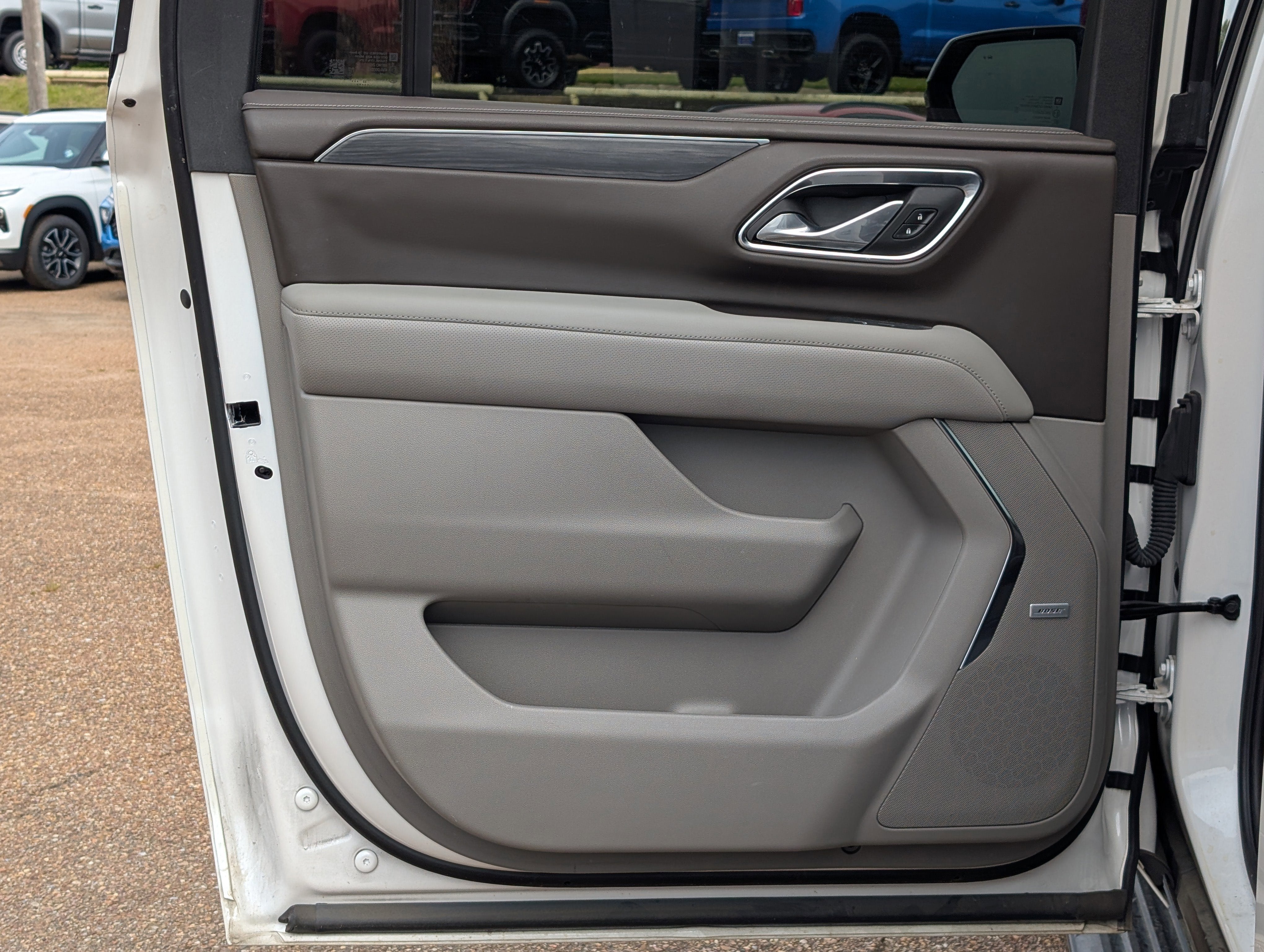 2023 GMC Yukon XL SLT