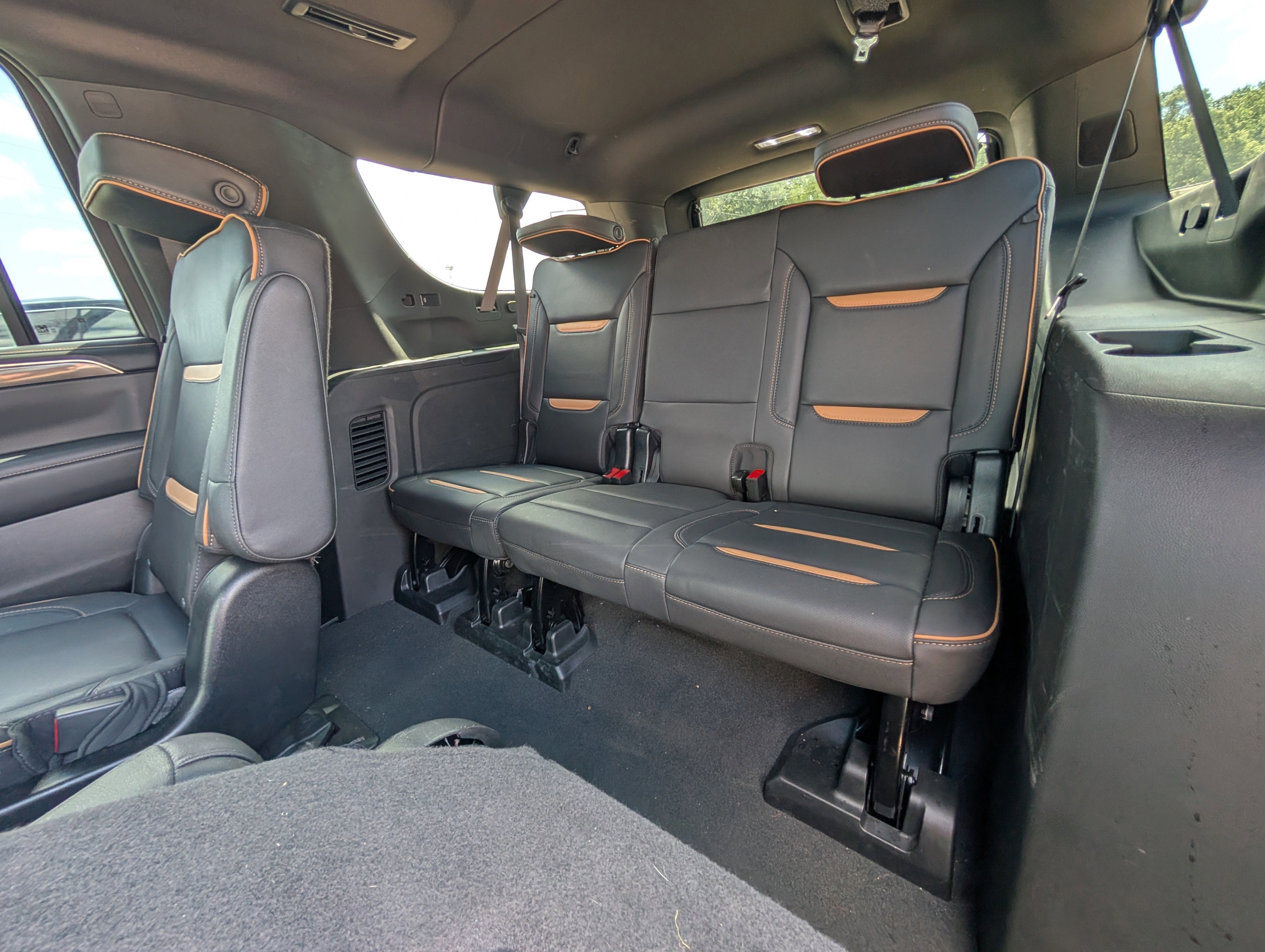 2023 GMC Yukon XL AT4