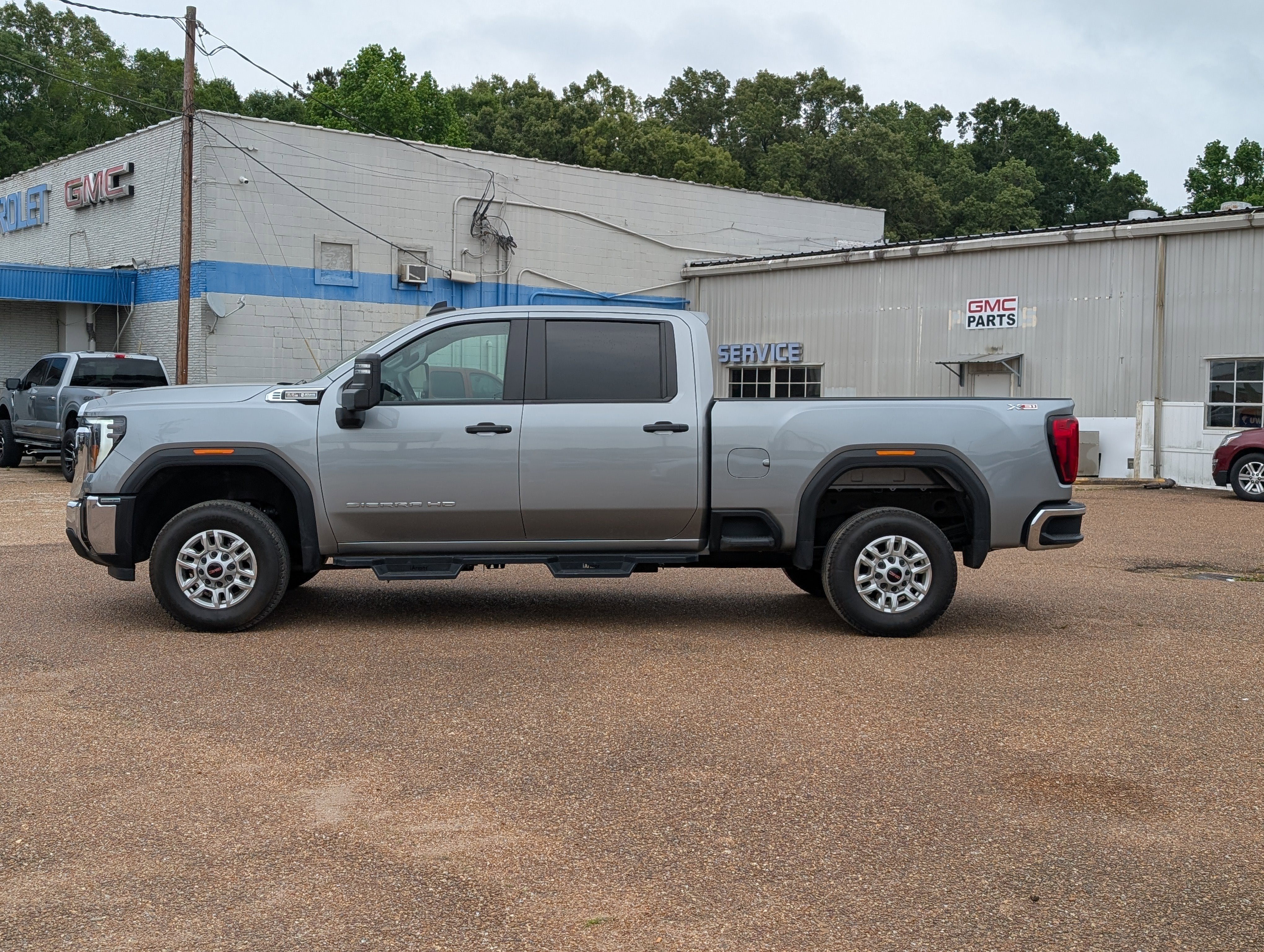 2024 GMC Sierra 2500 HD Pro