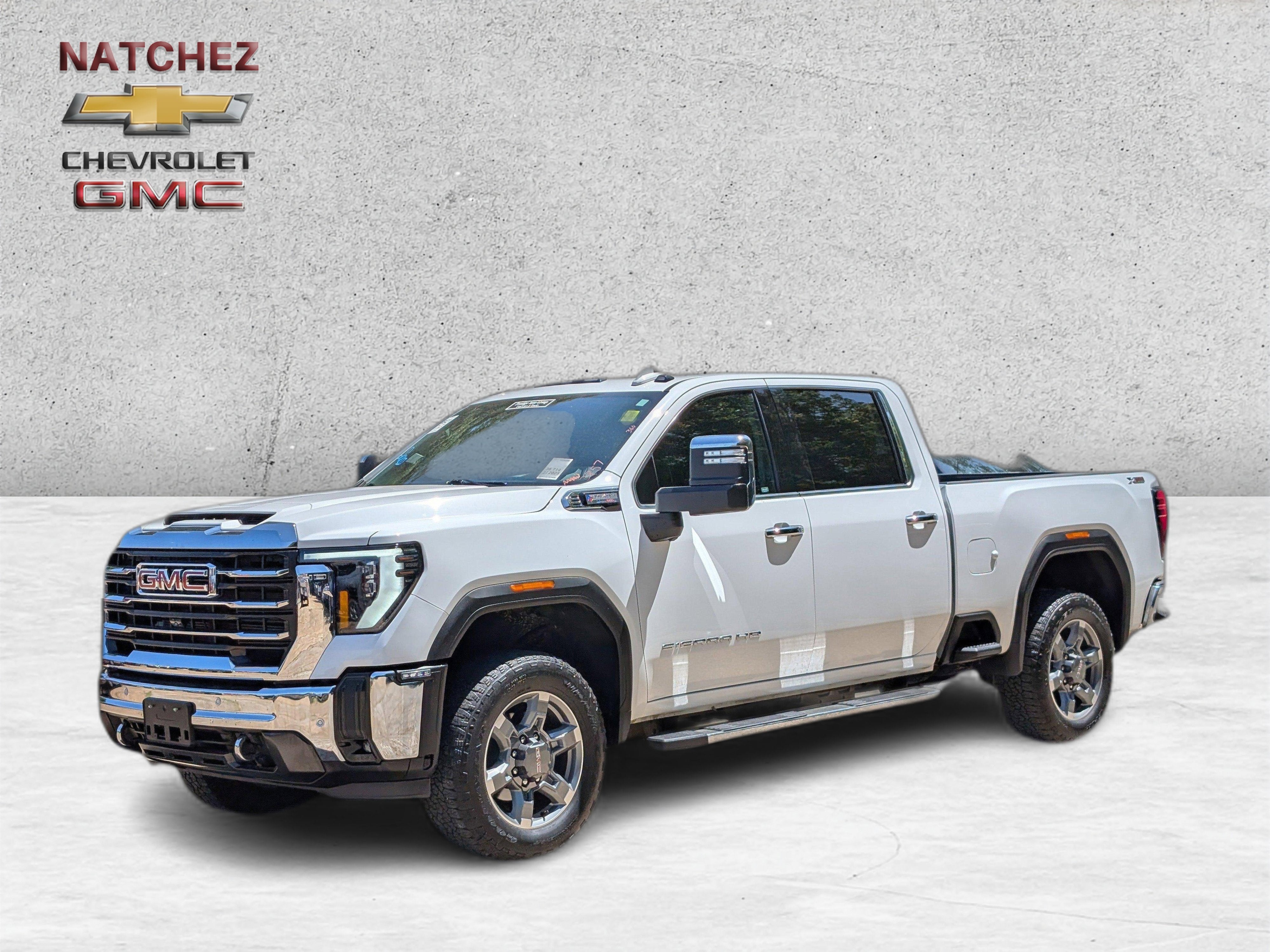 2025 GMC Sierra 4WD Crew Cab Standard Box SLT's photo