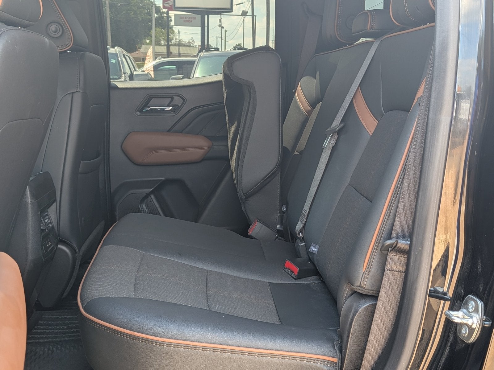 2025 GMC Canyon AT4