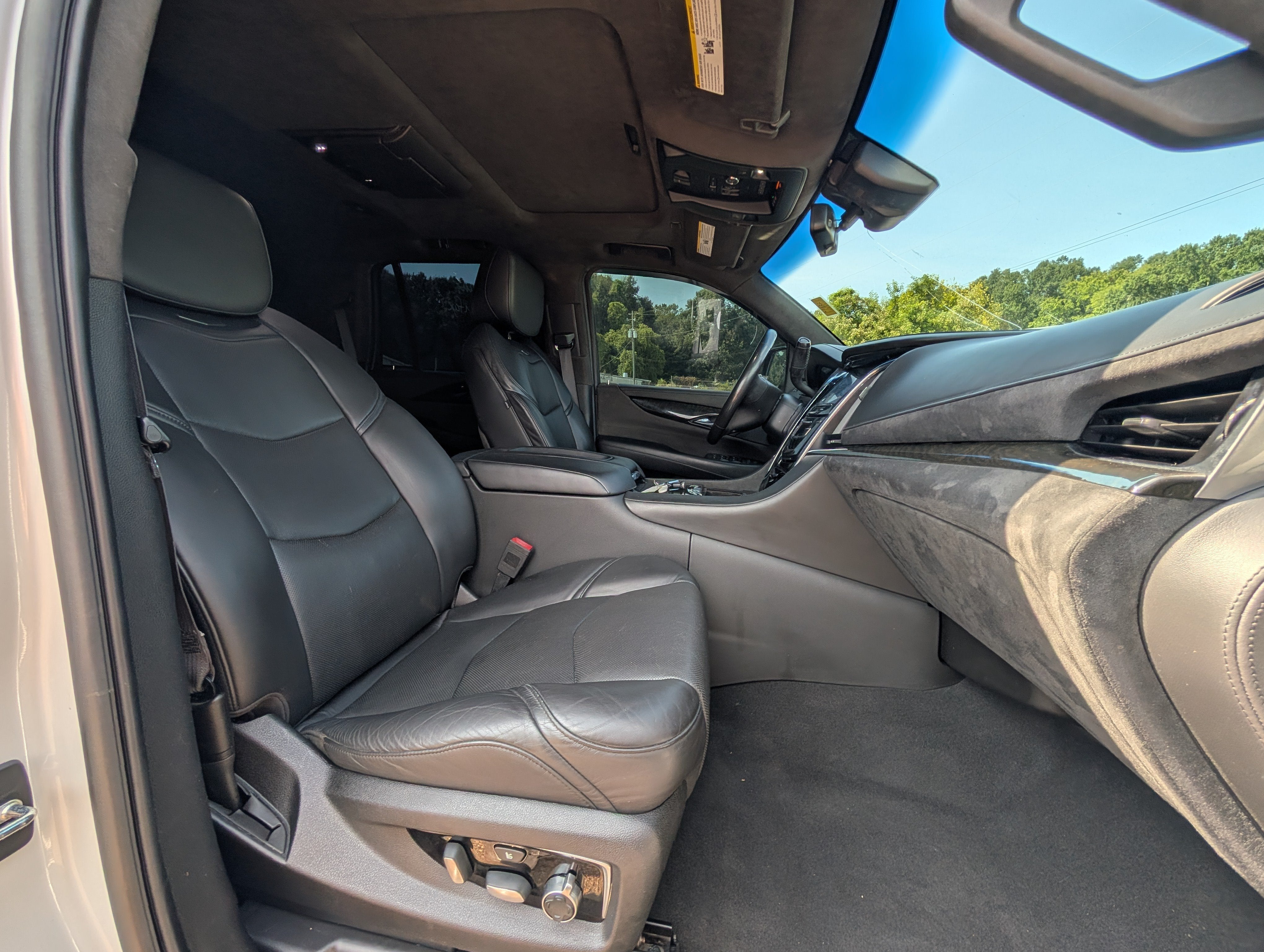 2019 Cadillac Escalade Platinum