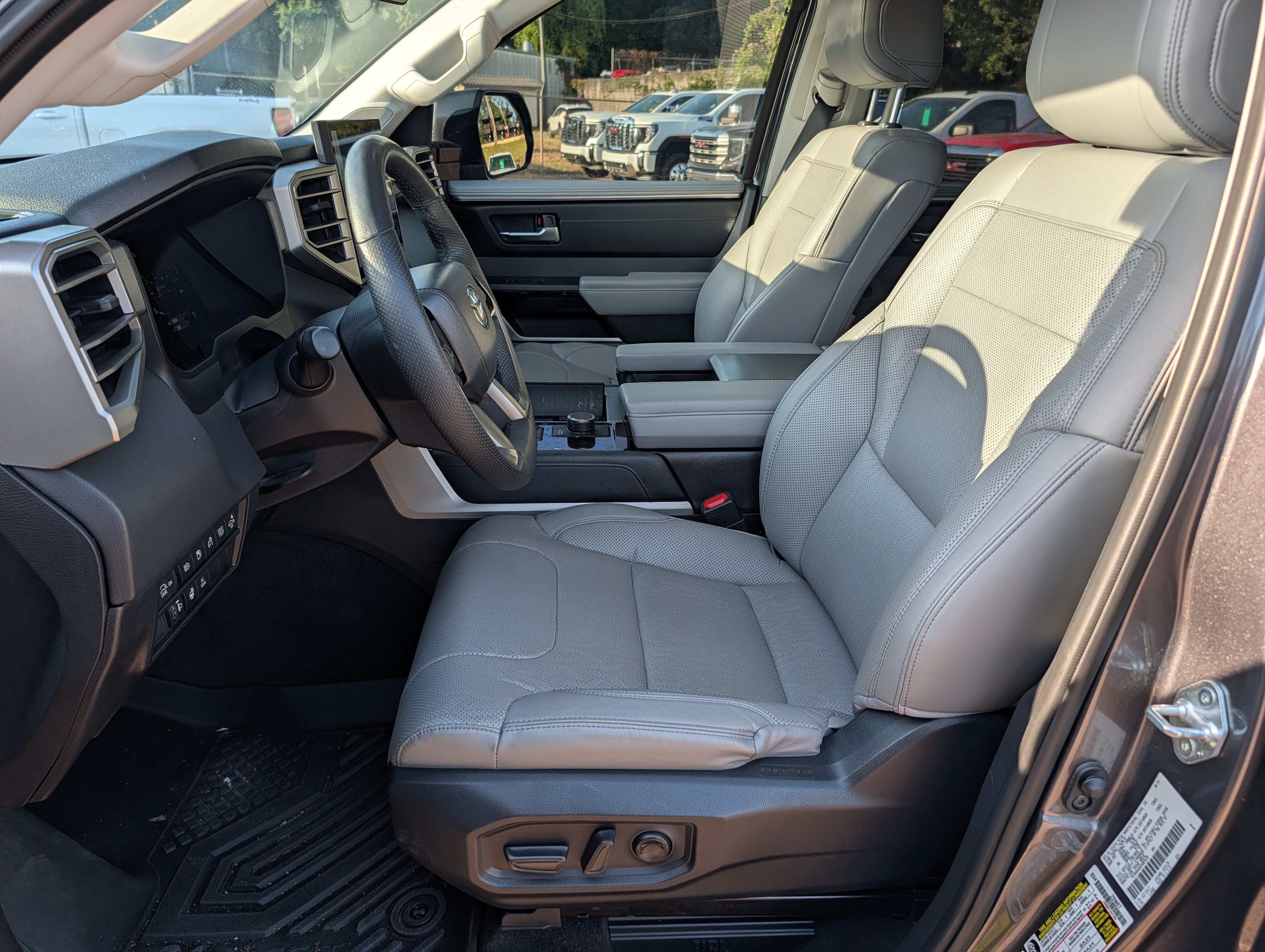 2024 Toyota Sequoia SR5