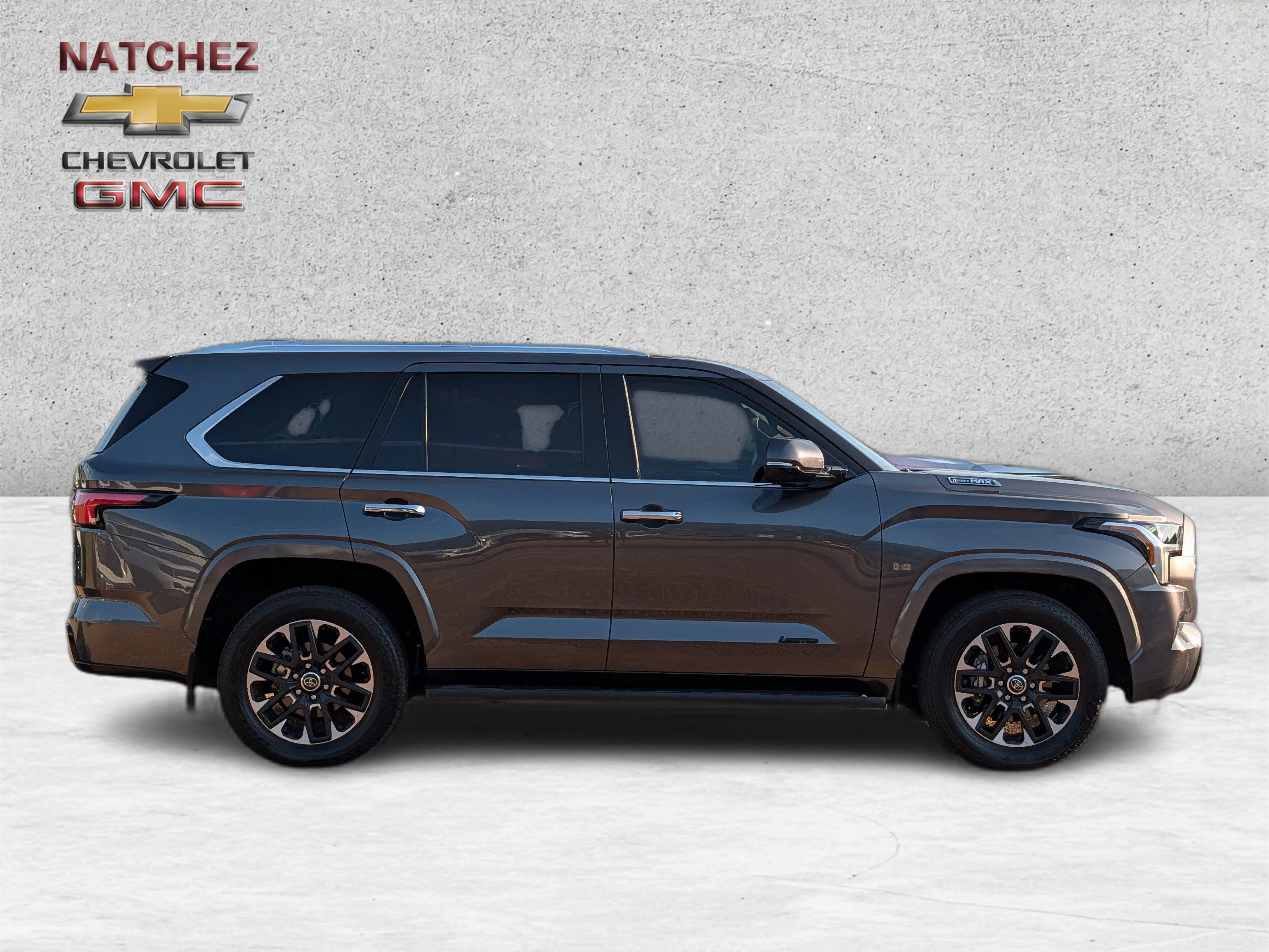 2024 Toyota Sequoia SR5
