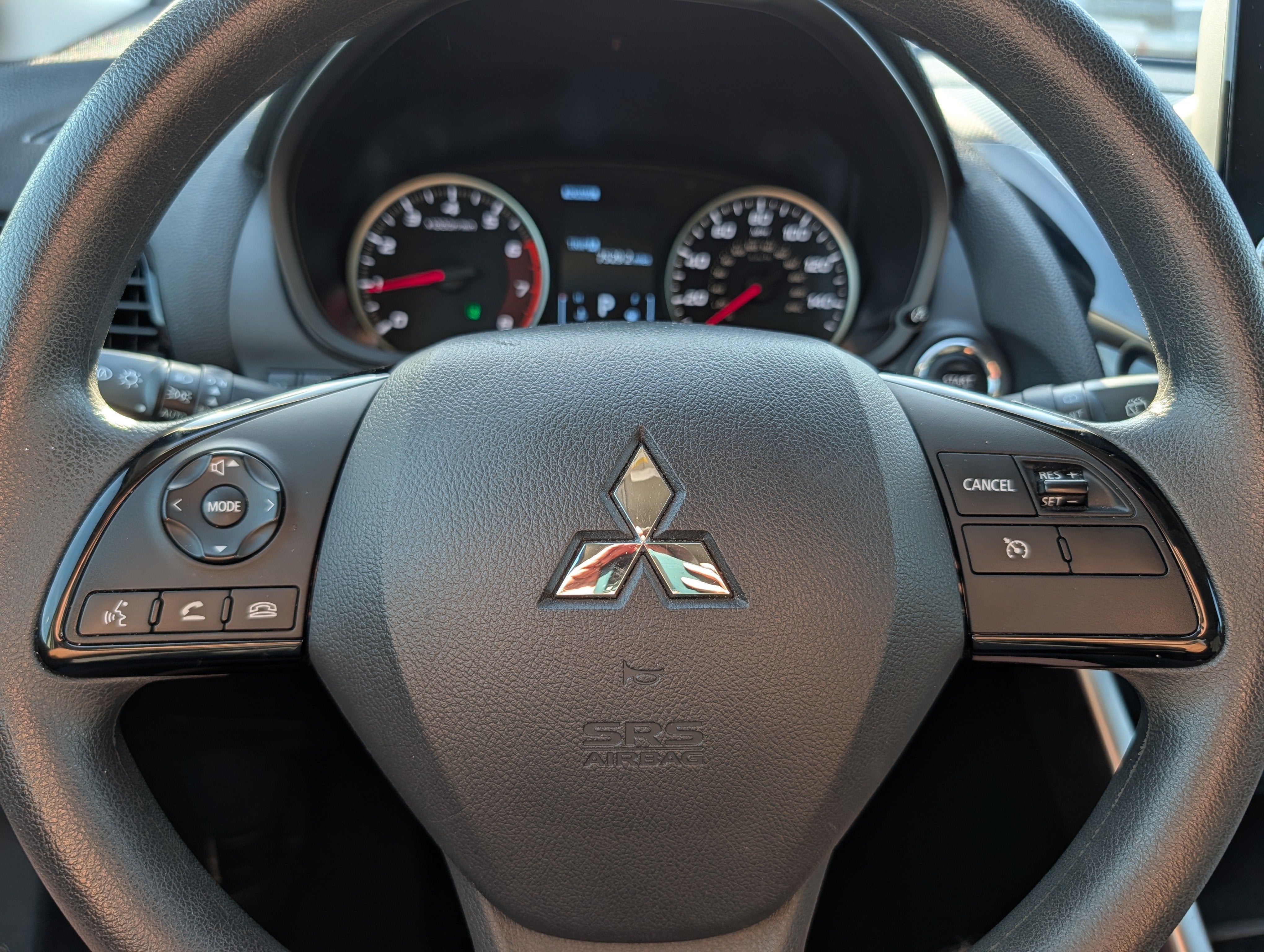2025 Mitsubishi Eclipse Cross LE