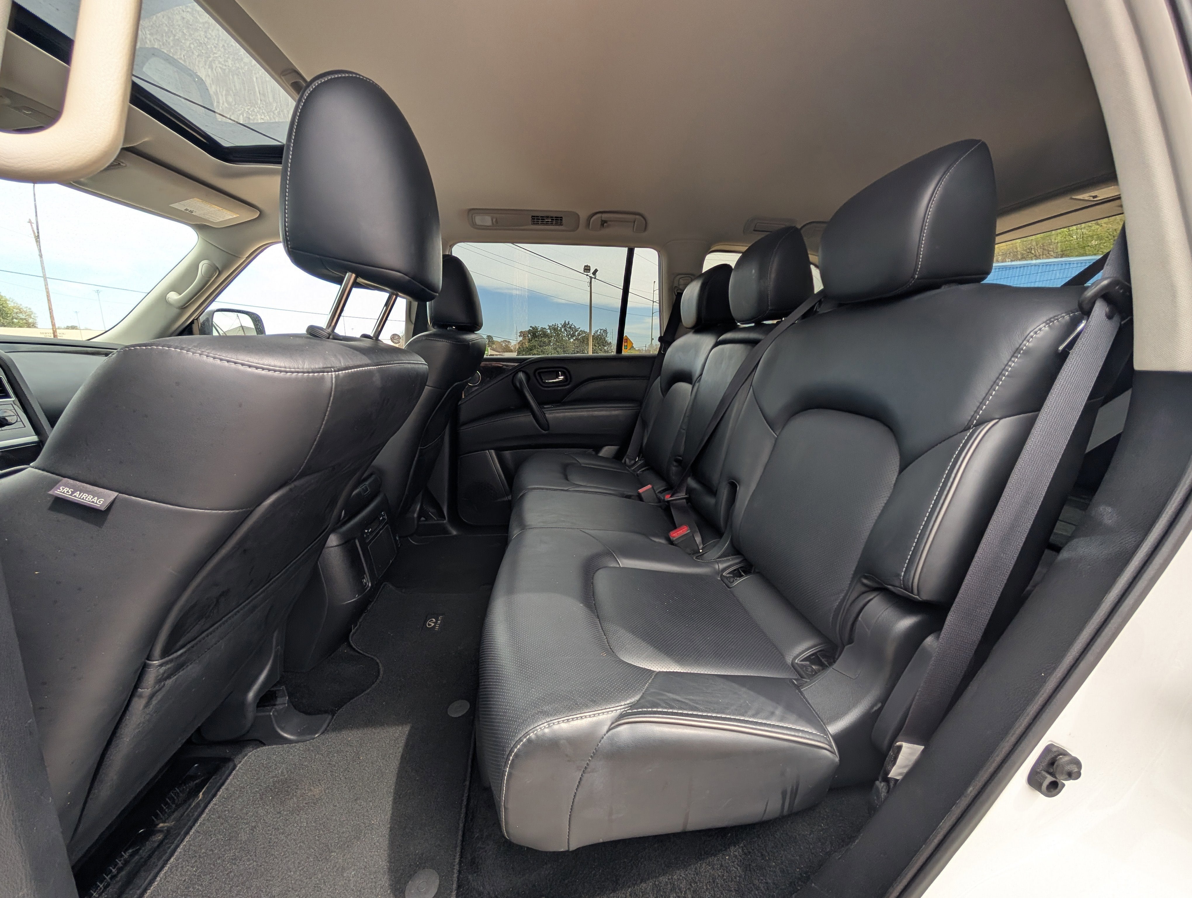 2024 INFINITI QX80 LUXE