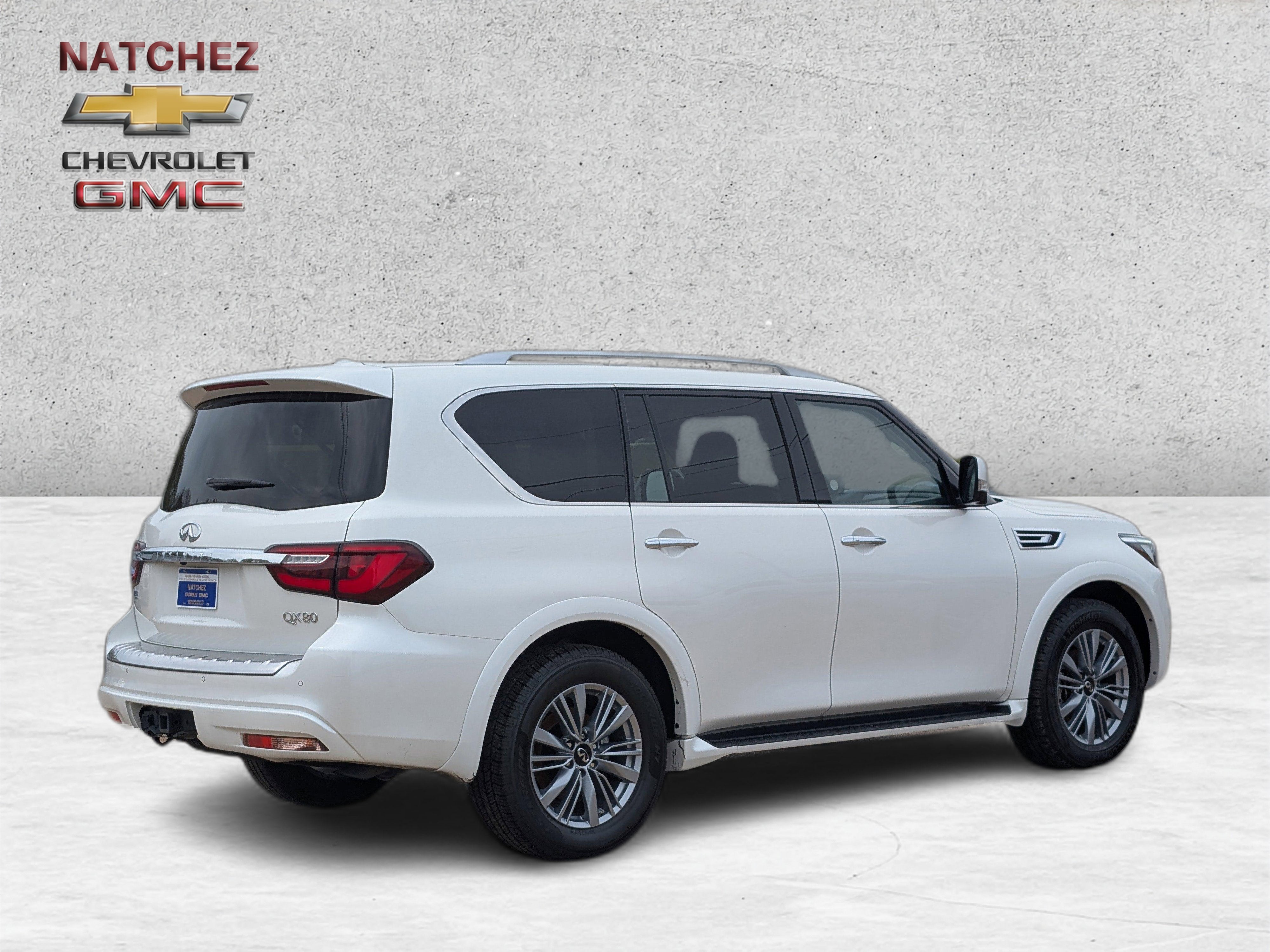 2024 INFINITI QX80 LUXE