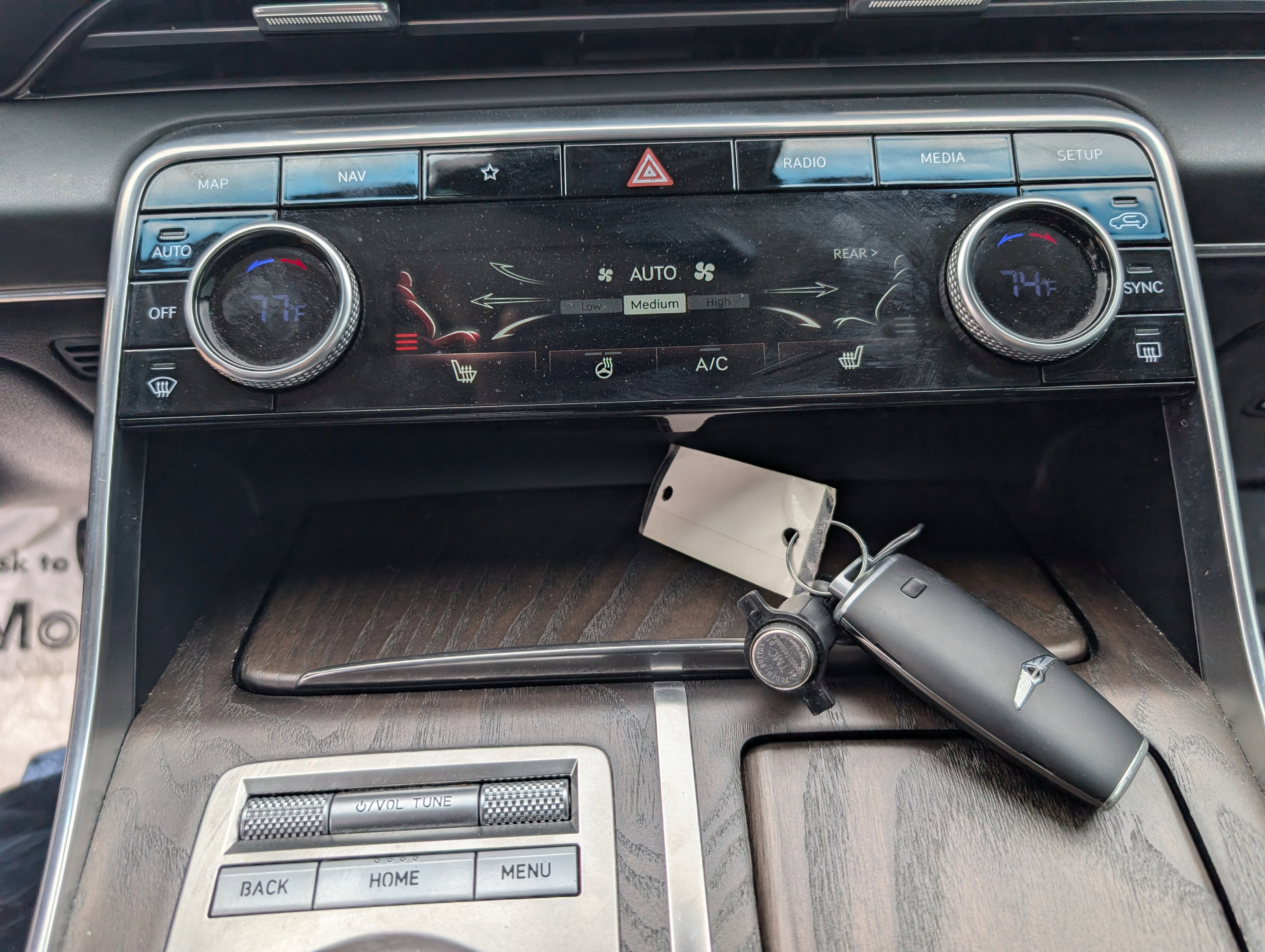 2024 Genesis GV80 NA