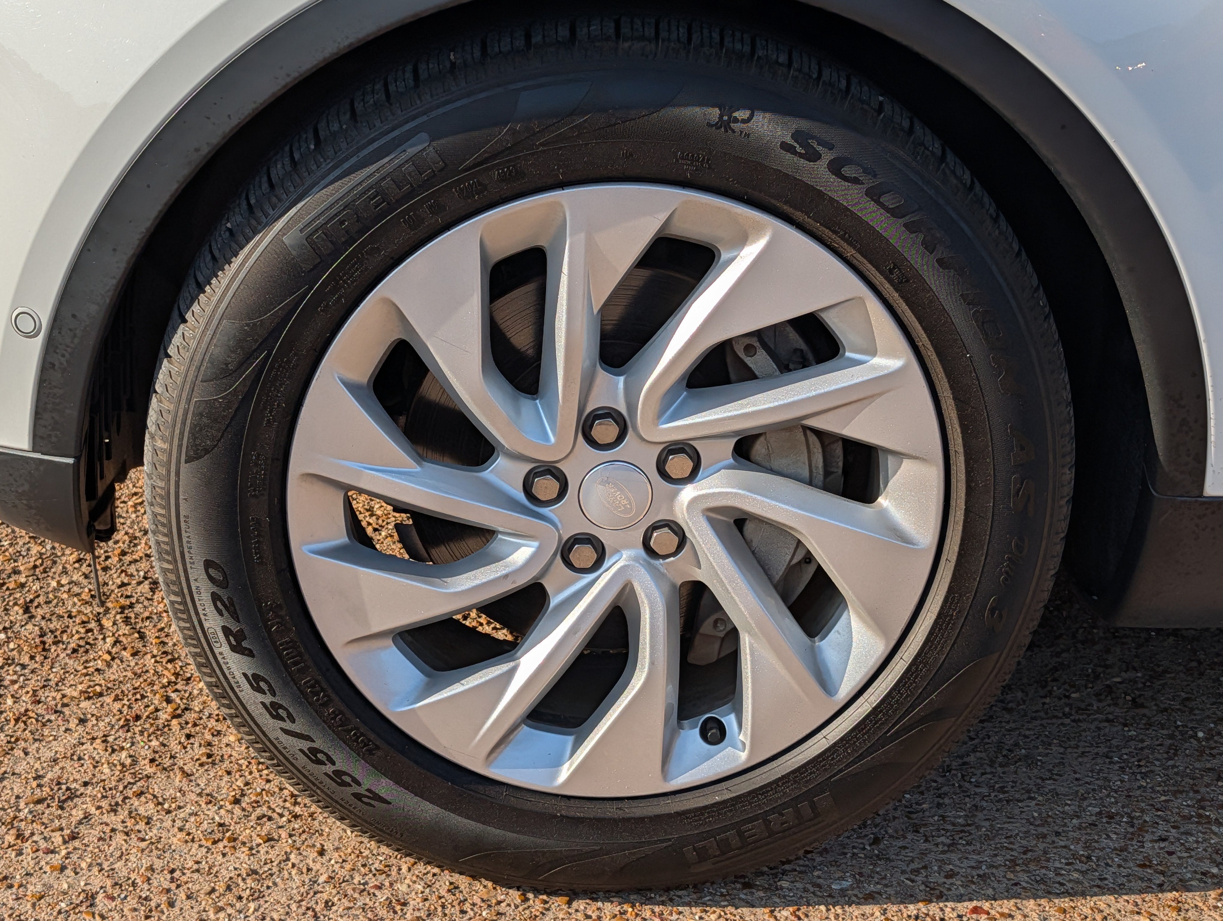 2024 Land Rover Discovery S