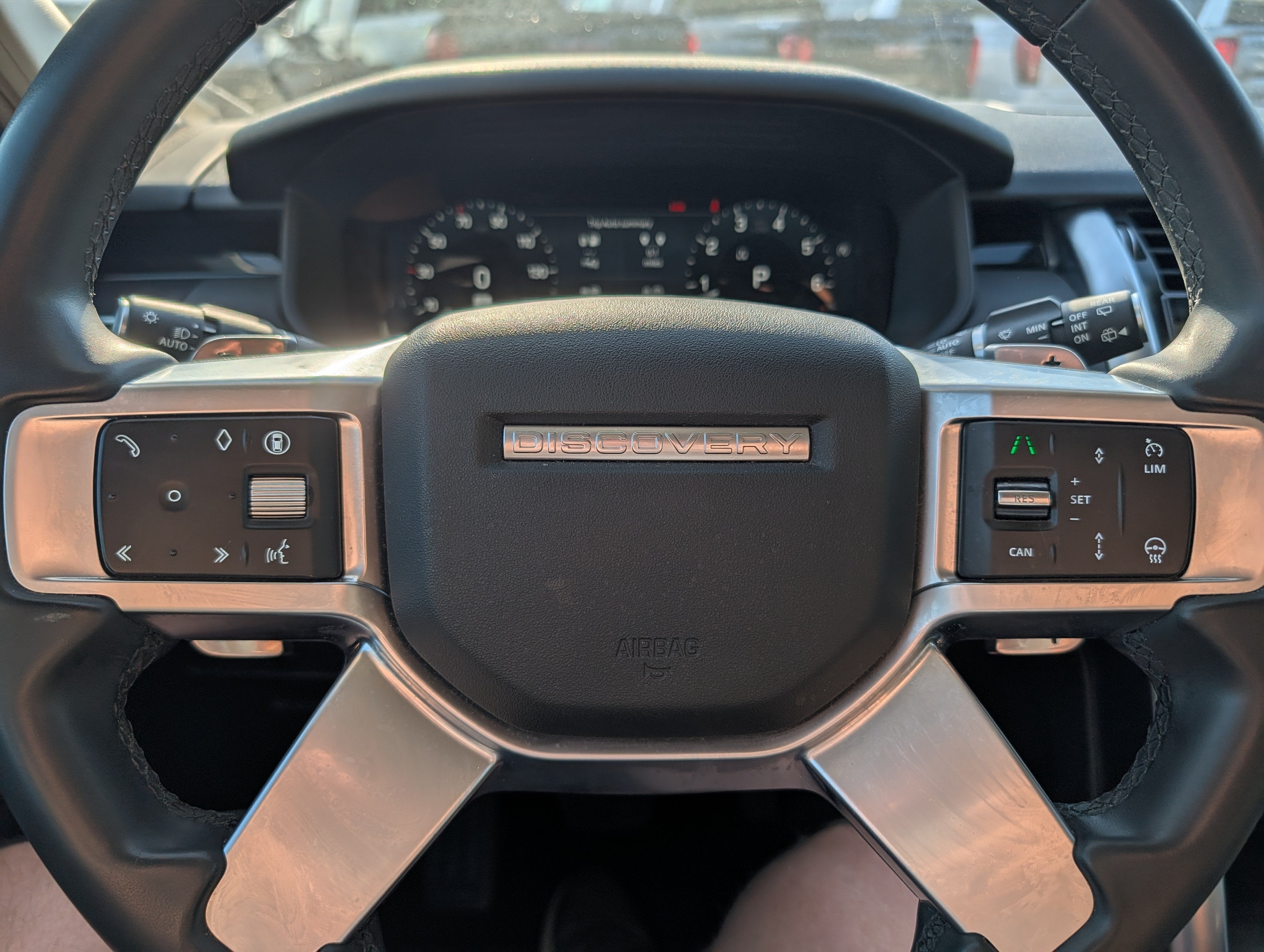 2024 Land Rover Discovery S