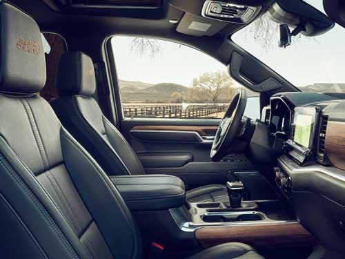 2024 Chevrolet Silverado 1500 interior