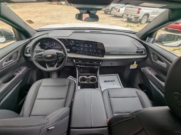 2025 Chevrolet Traverse Dashboard