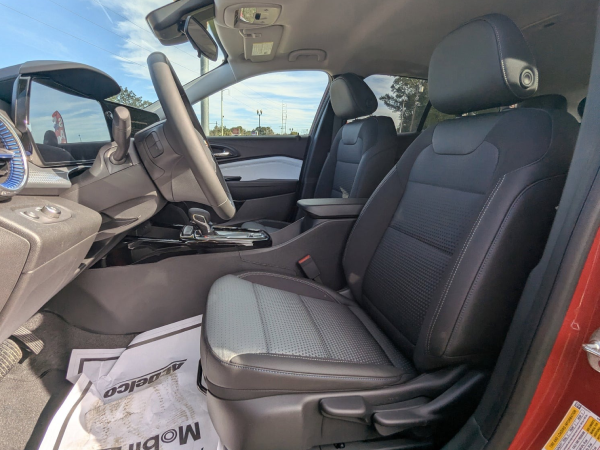 2026 Chevy Trax Front seats