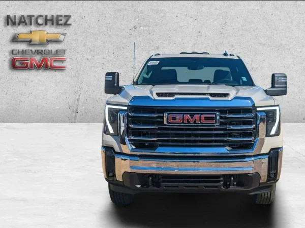 2026 GMC Sierra HD Exterior front view